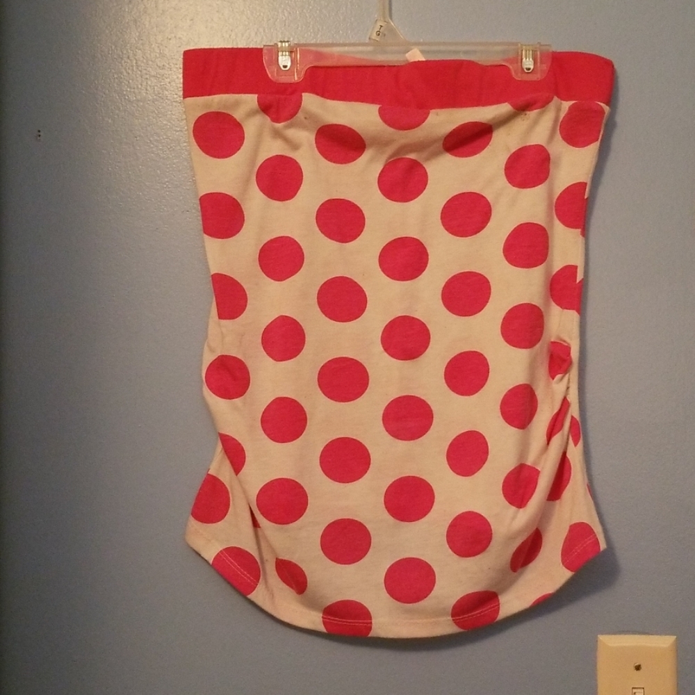 Polka dot tube top style top